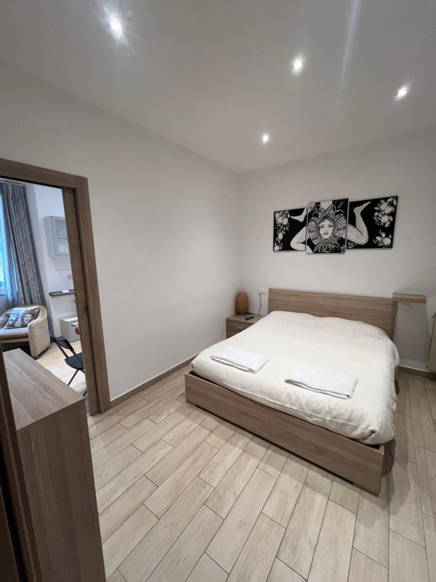 Avaja - Daria'S Apartment Таормина Экстерьер фото